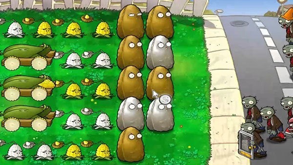 植物大战僵尸1经典版截图0